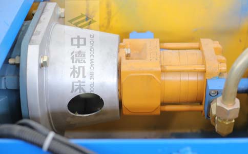ZDPK-8025采用國(guó)內(nèi)一流品牌電機(jī)及油泵，動(dòng)力強(qiáng)勁，噪音低.jpg